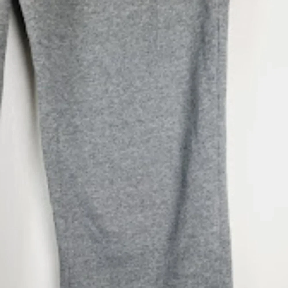 Calvin Klein Women's Gray Heather Drawstring Slim Capri Sweatpants Size XXL - Picture 3 of 9